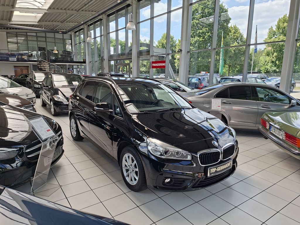 BMW 216 Active Tourer ADVANTAGE PTS SHZ WIE NEU !!