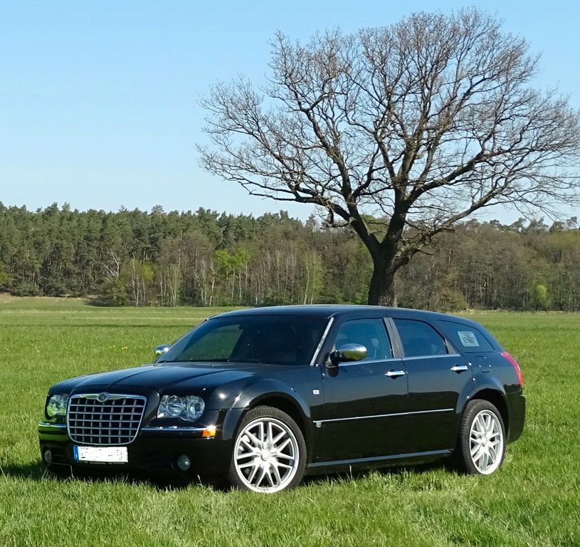 Bild des Angebotes Chrysler 300C Touring 5.7 V8 HEMI AWD Autom. -