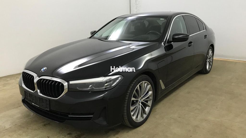 Bild des Angebotes BMW 545 e xDrive Lim. AHK HUD Leder 360° Stdhzg