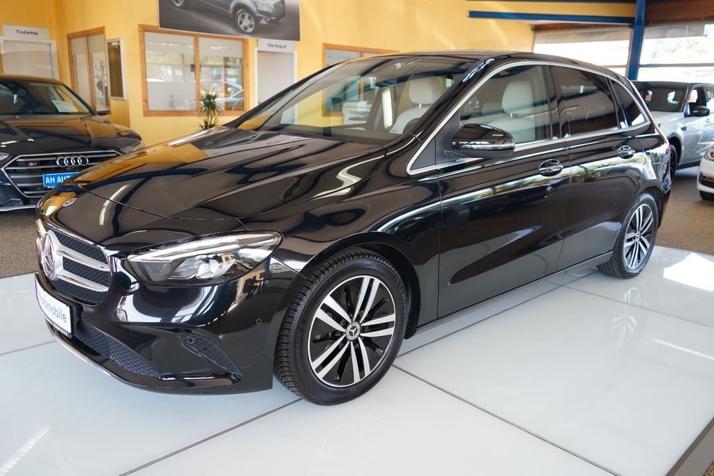 Bild des Angebotes Mercedes-Benz B 180 AUTOMATIK / XENON / NAVI / LEDER / R-KAM