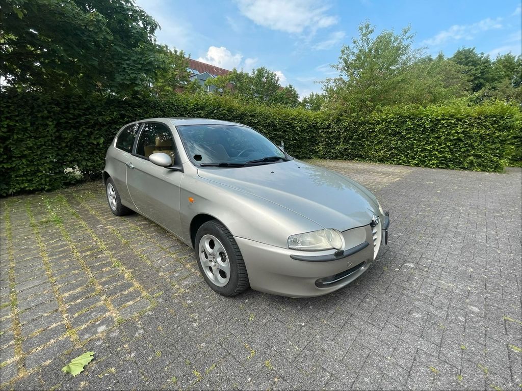 Bild des Angebotes Alfa Romeo 147 1.6 16V T.Spark ECO Distinctive Distinctive