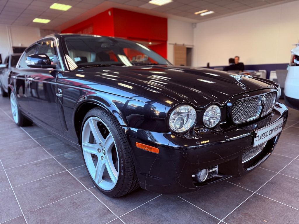 Jaguar XJR XJR