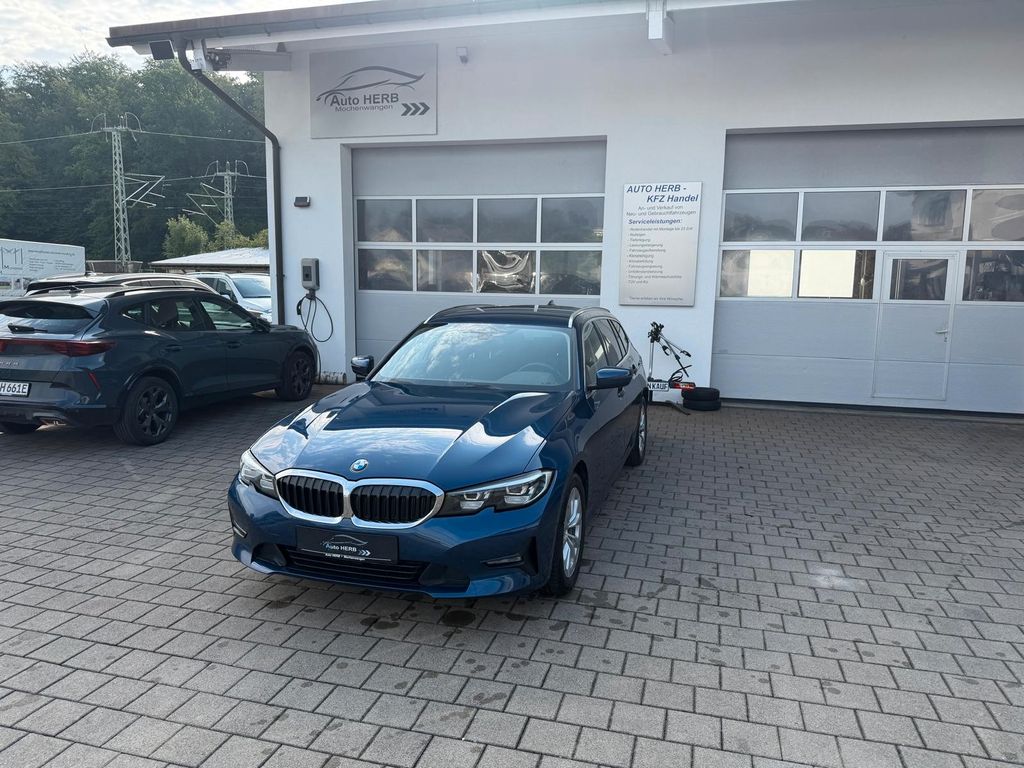 Bild des Angebotes BMW 318 3 Touring Advantage+AHK+Live Cockpit+
