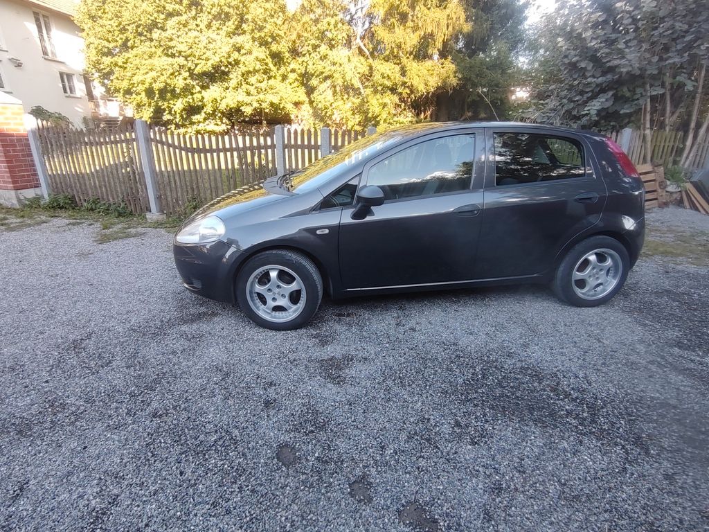 Bild des Angebotes Fiat Punto 1.2 8V POP POP