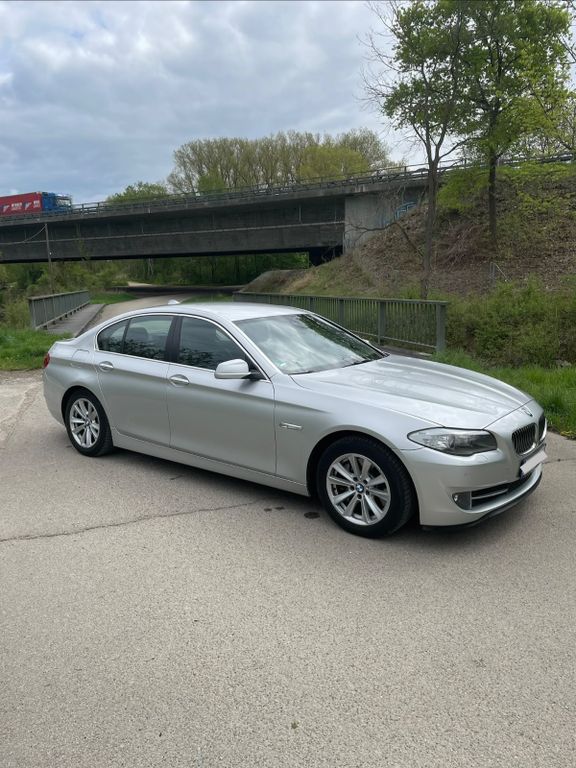 Bild des Angebotes BMW 528i Luxury Line | 2. Hand  | Navi | Leder