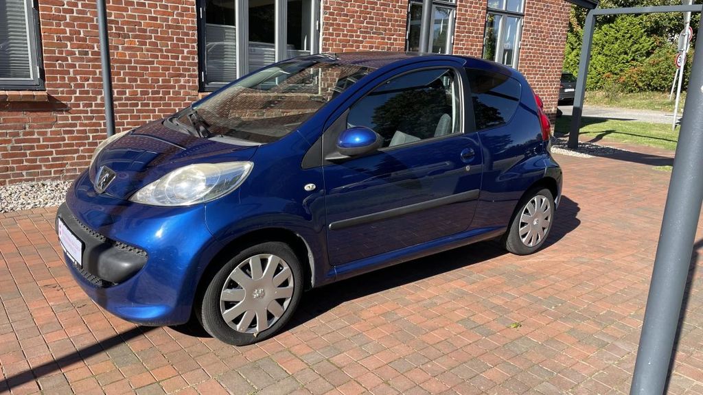 Bild des Angebotes Peugeot 107 Peugeot 107 - VF3PMCFAC88109380 - 04.01.2007