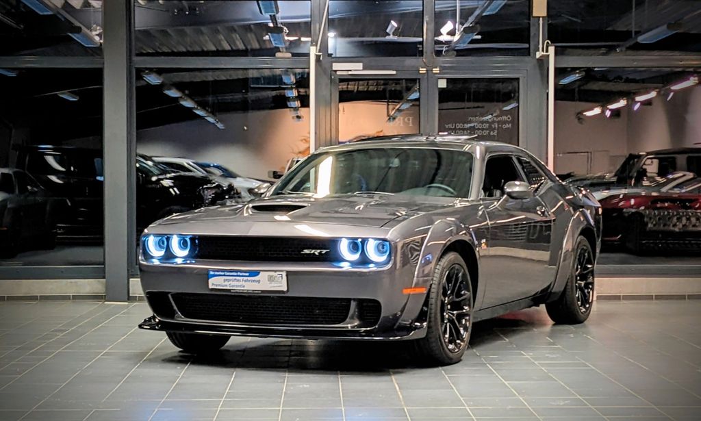 Bild des Angebotes Dodge Challenger SRT/Hemi 6,4/ScatPack/WideBody/Alpine