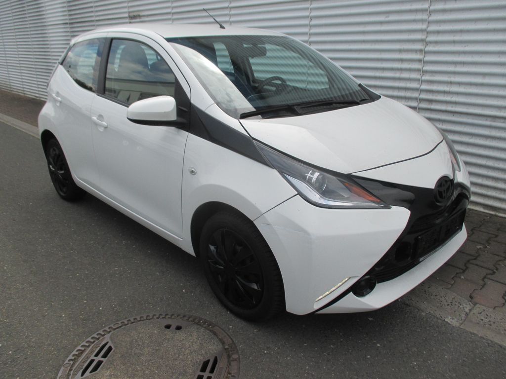 Bild des Angebotes Toyota Aygo AYGO x-play,Klimaanlage,4 türig