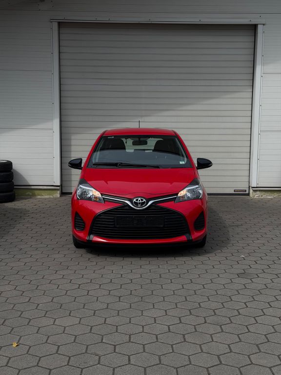 Bild des Angebotes Toyota Yaris Basis TÜV NEU 1. Hand