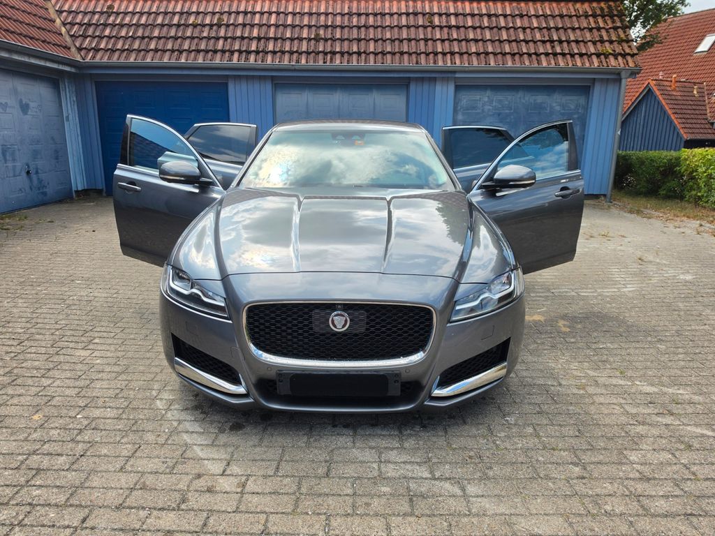 Bild des Angebotes Jaguar XF 30d 300PS Portfolio Automatik Portfolio