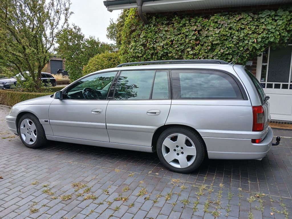 Opel Omega B2  2,6  V6 Caravan