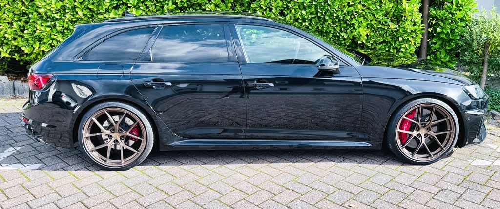 Bild des Angebotes Audi RS4 2.9 TFSI tiptronic quattro Keramik,HuD
