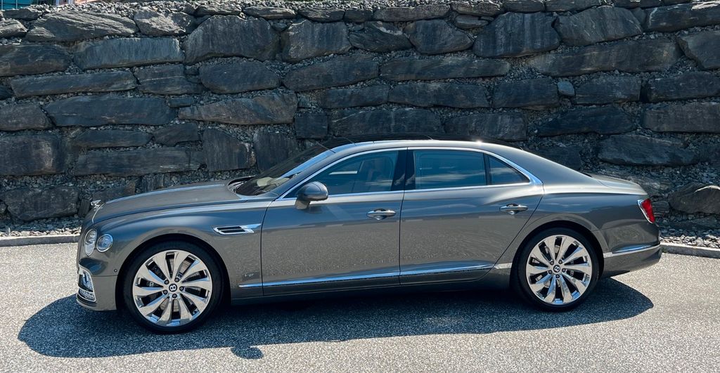 Bild des Angebotes Bentley Flying Spur 4.0 V8 - VAT 20% - Netto € 145.900.-