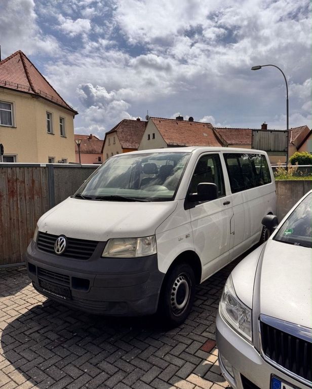 Bild des Angebotes Volkswagen T5 1.9 TDI Caravelle Transporter I 8 Sitze I