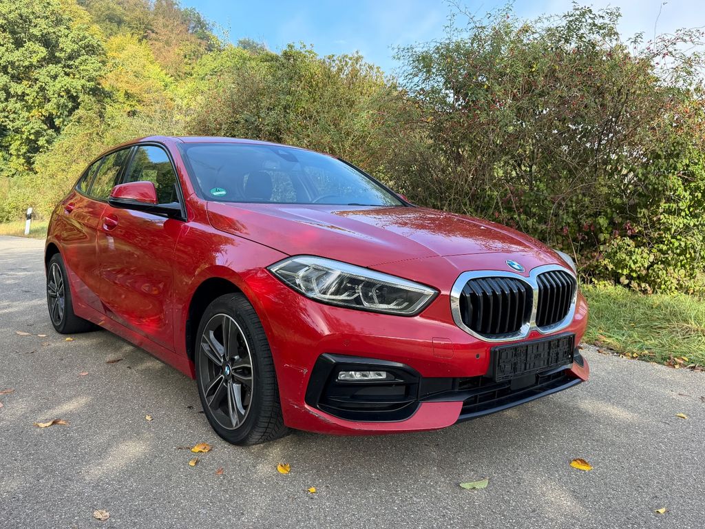 Bild des Angebotes BMW 116 d Limousine Sport Line / Leder / Digital