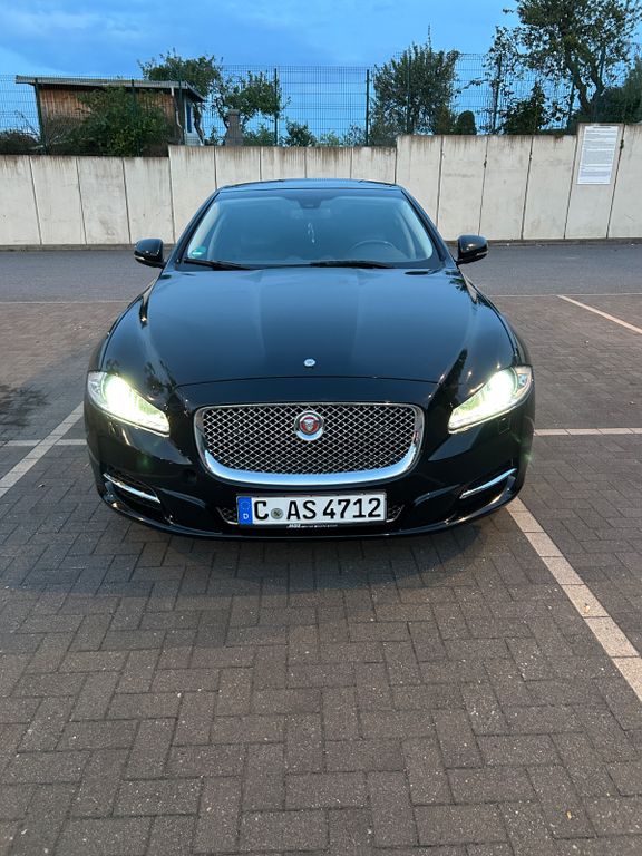 Bild des Angebotes Jaguar XJ Premium Luxury 3.0 V6 Diesel S Premium Luxury