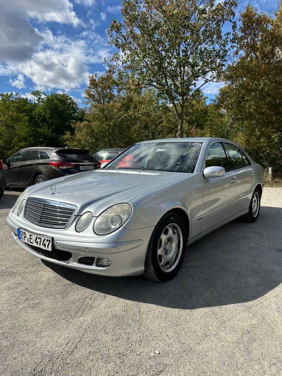 Bild des Angebotes Mercedes-Benz E 220 CDI Classic