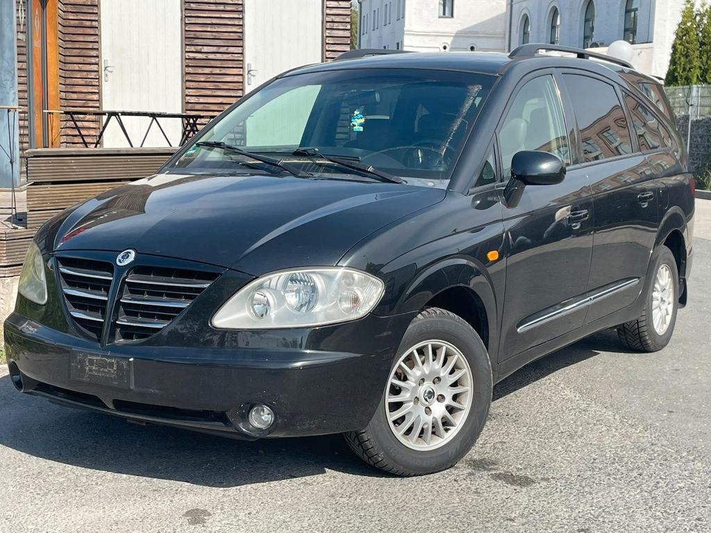 Bild des Angebotes Ssangyong Rodius 270 Xdi