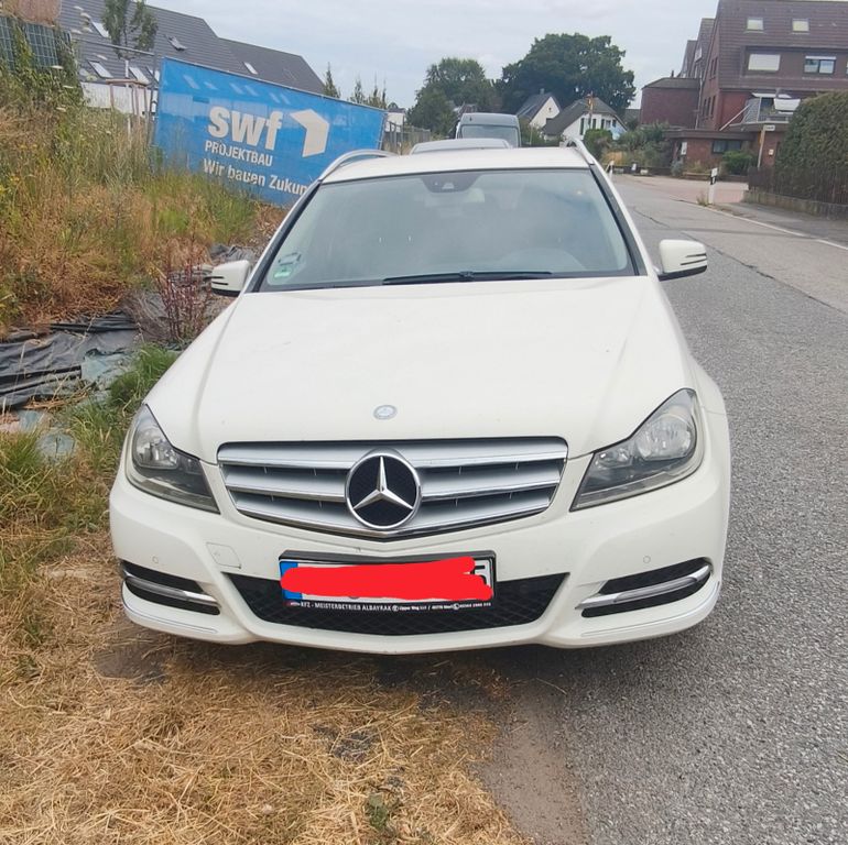 Bild des Angebotes Mercedes-Benz 220 CDI Kombi