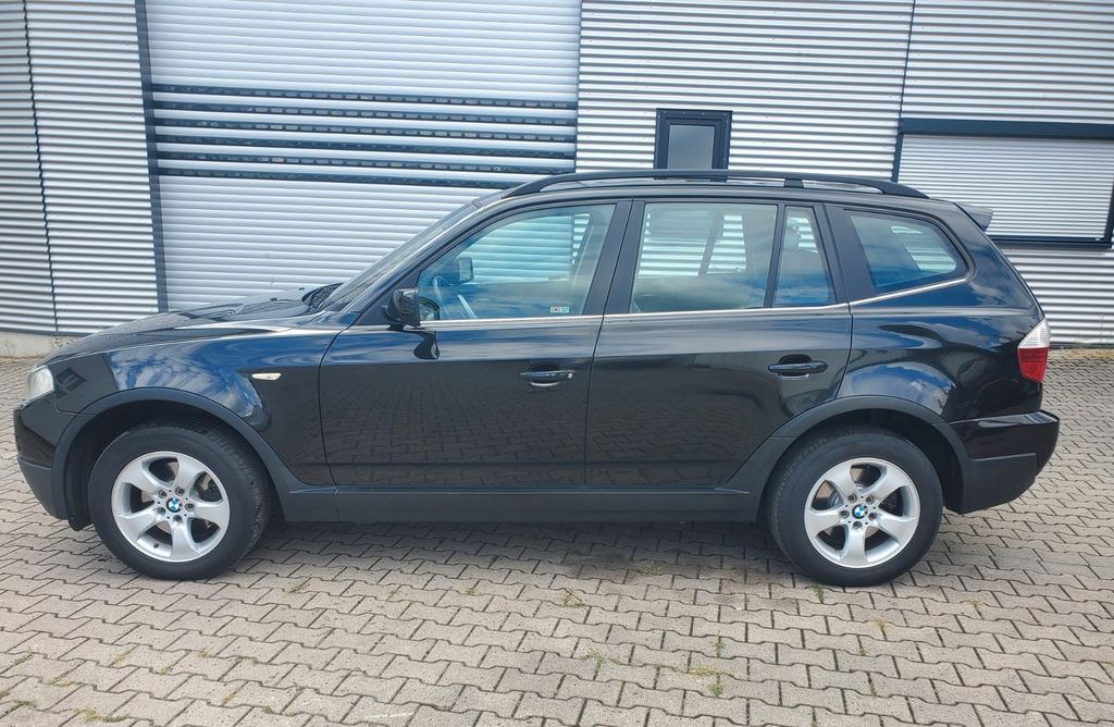 Bild des Angebotes BMW X3 2.5i