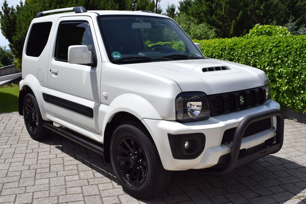 Suzuki Jimny Style BLACK & WHITE EDITION