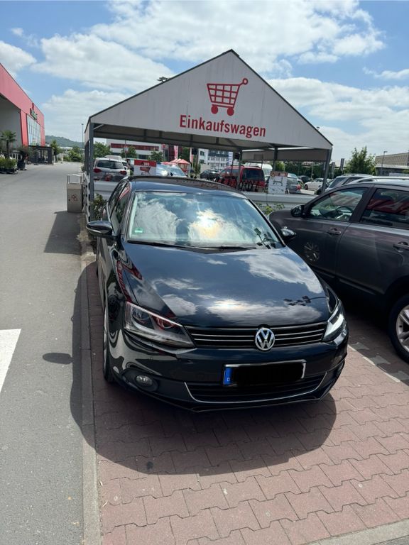 Bild des Angebotes Volkswagen Jetta  2.0 TSI DSG Highline *