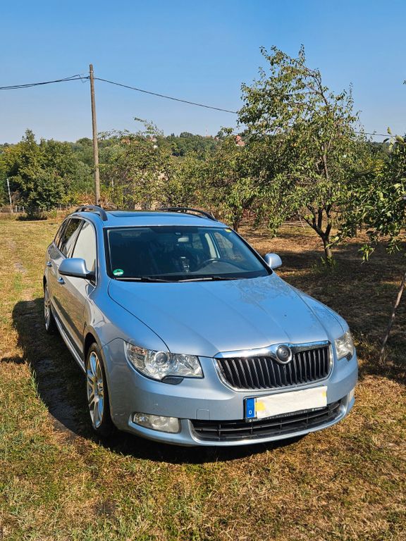 Bild des Angebotes Skoda Superb 2.0 TDI 125kW DSG Family Combi Family