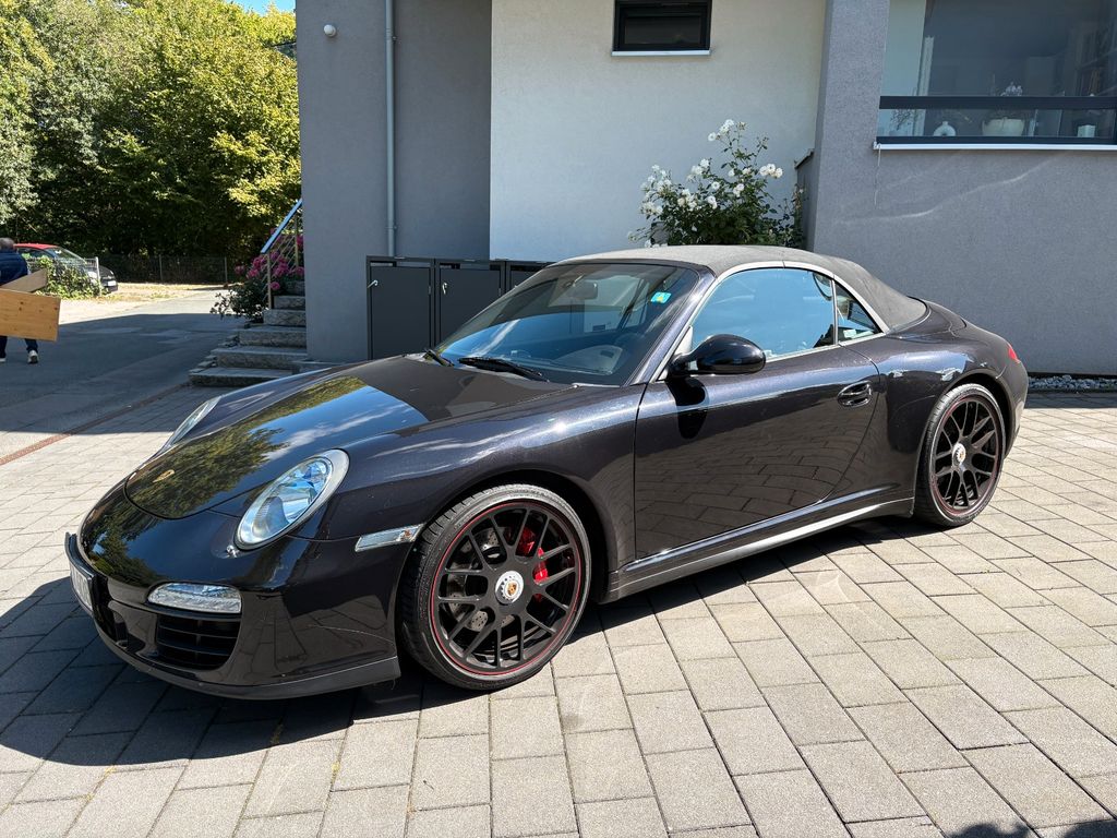 Bild des Angebotes Porsche 911 GTS Cabrio, Schalter, 2. Hand