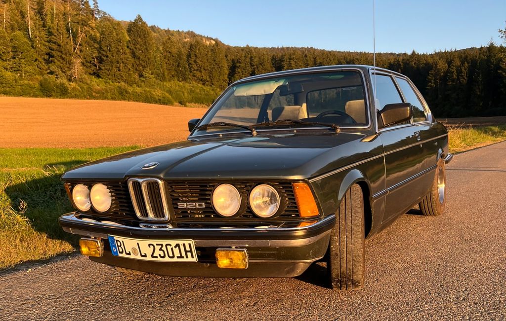 BMW 320