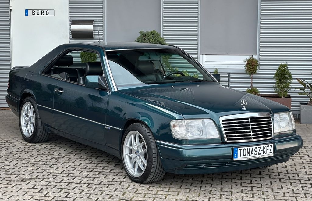 Bild des Angebotes Mercedes-Benz CE 320 Coupe Automat*SportsLine*Leder*AC*TÜV NEU