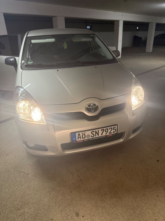Bild des Angebotes Toyota Corolla Verso 1.8-l-VVT-i Team