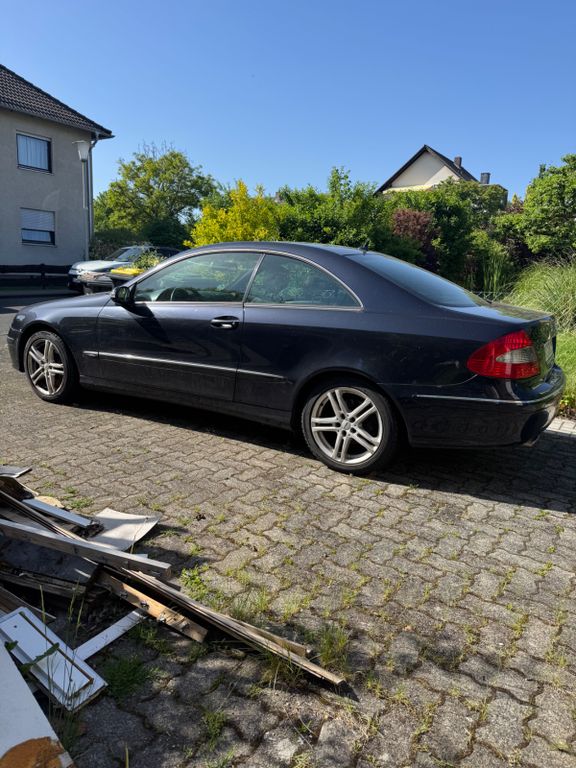 Bild des Angebotes Mercedes-Benz CLK 350 AVANTGARDE Avantgarde