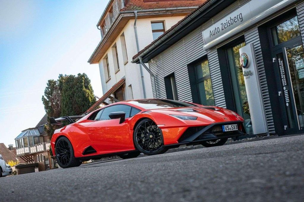 Bild des Angebotes Lamborghini Huracán STO Orange Service+ Garantie neu