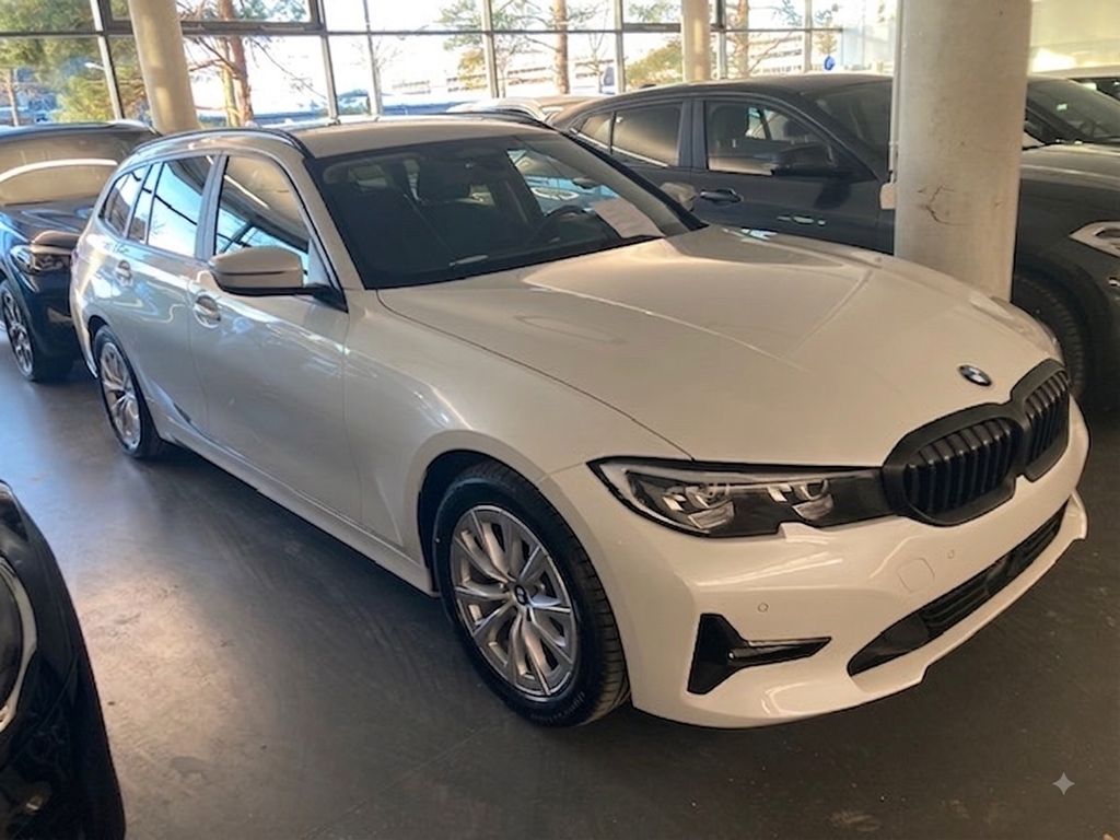 BMW 318d Touring Advantage Advantage, AHK