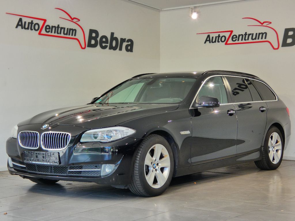 Bild des Angebotes BMW 520 d Touring Panorama/Xenon/Navi/Leder/SHZ/PDC