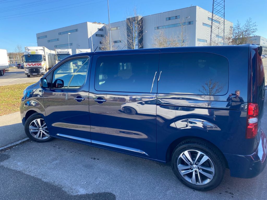 Bild des Angebotes Peugeot Traveller 1,6l BlueHDi 115 S&S 6-Gang Allure...