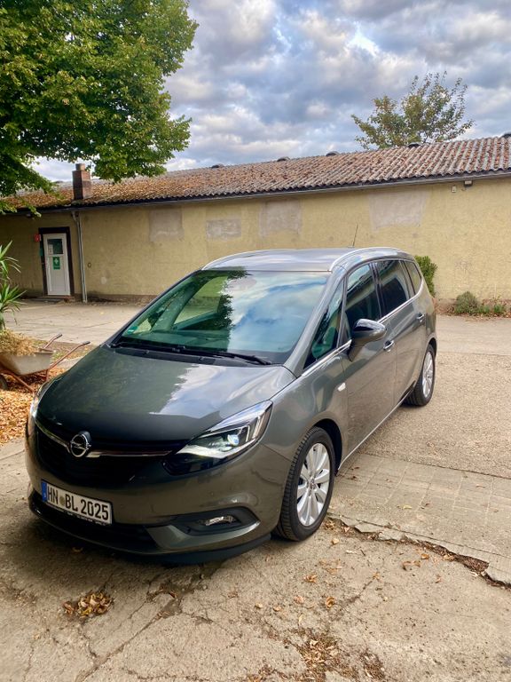Opel Zafira Tourer 2.0 Automatik . Innovation