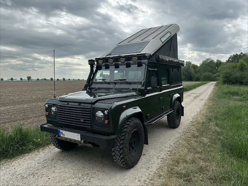 Bild des Angebotes Land Rover Defender TD5 110 mit Hubdach - WoMo Zulassung