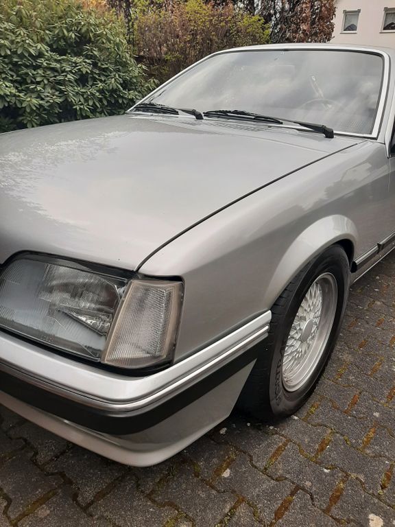 Opel Monza