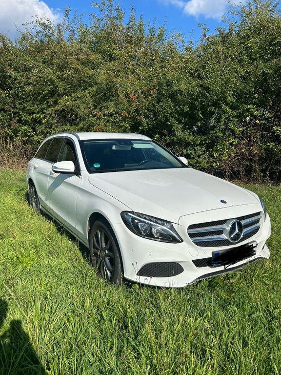 Mercedes-Benz C 180 T AMG Line
