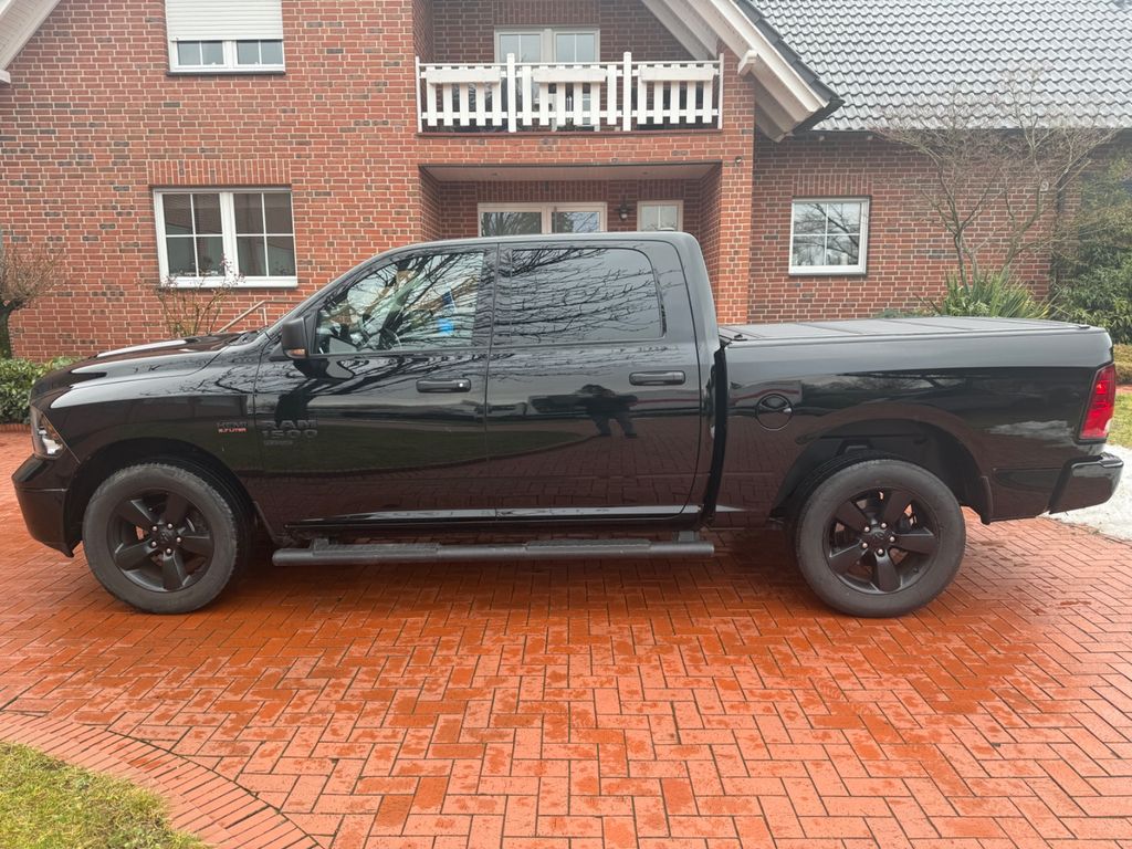 Bild des Angebotes Dodge RAM 1500 HEMI 5.7 V8 SLT Night LPG MÖGLICH