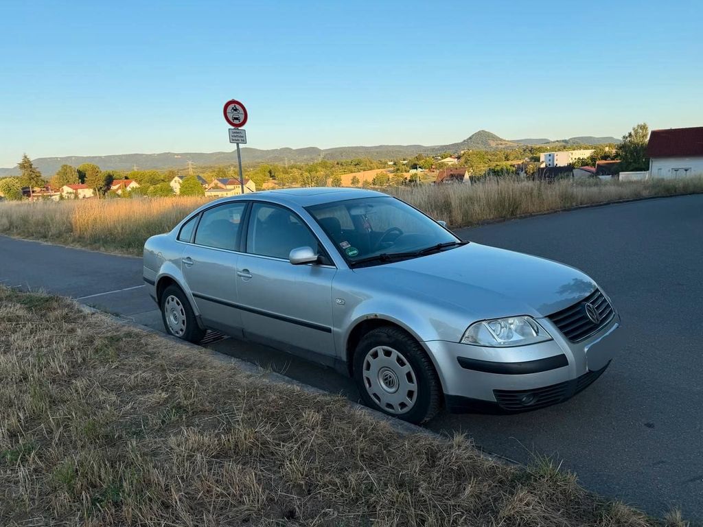Bild des Angebotes Volkswagen Passat 2.0 96kW Comfortline Family Comfortli...