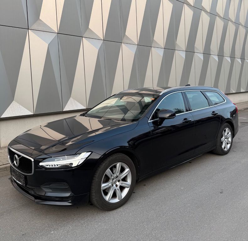 Bild des Angebotes Volvo V90 Kombi Momentum