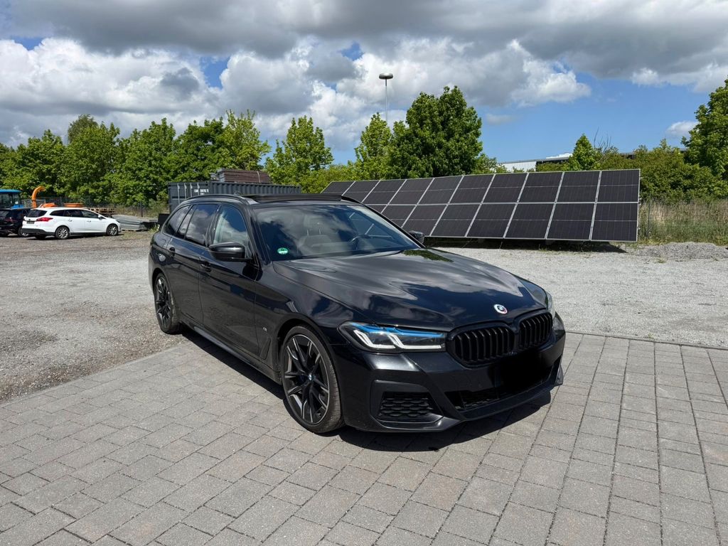 Bild des Angebotes BMW 530 5 Touring 530 d xDrive M Sport,2.H,HUD,ACC