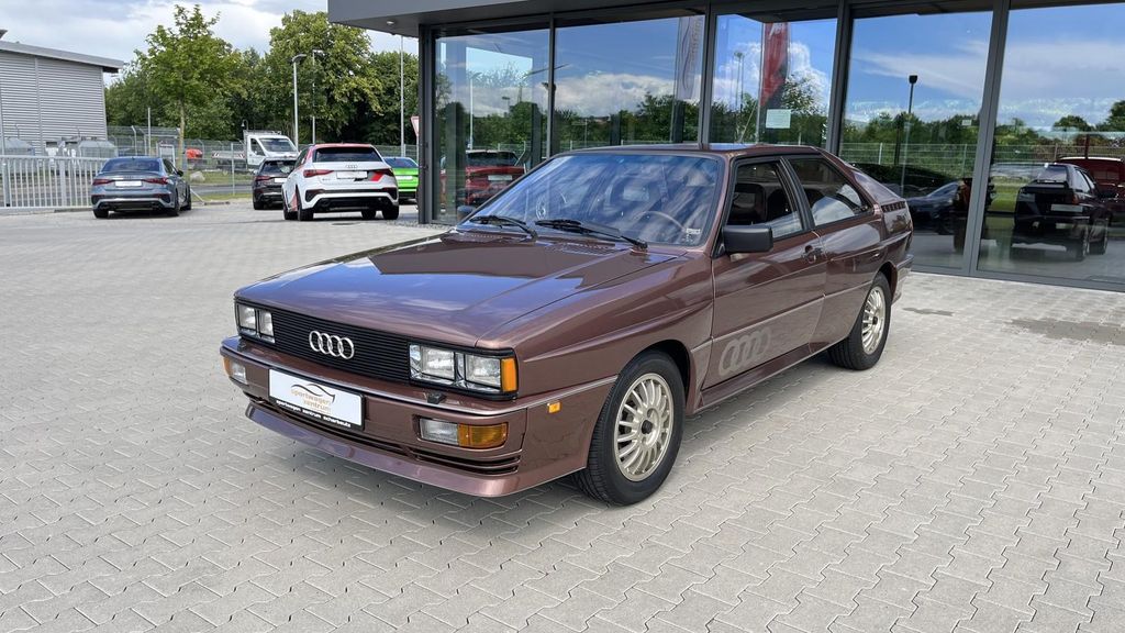 Bild des Angebotes Audi Urquattro signed by Walter Röhrl