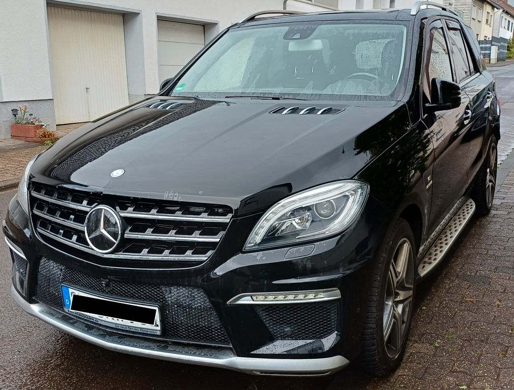 Bild des Angebotes Mercedes-Benz ML 63 AMG 4MATIC.Pano.Navi COMAND.TV.Standheizun