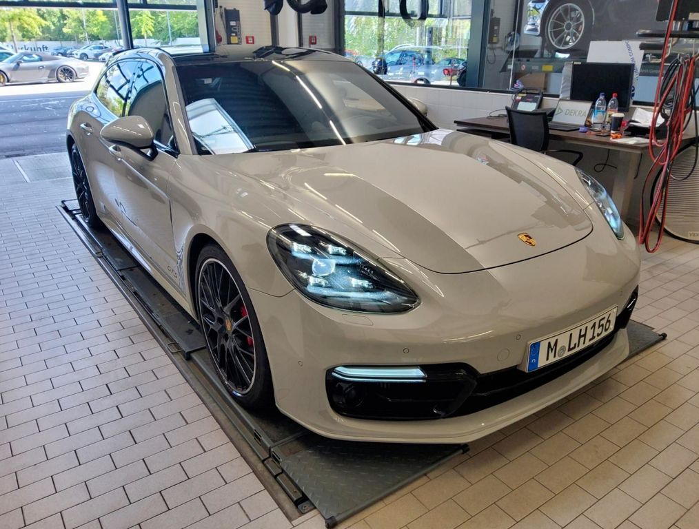 Bild des Angebotes Porsche Panamera GTS ST Burmester HeadUp Carbon ACC Pano