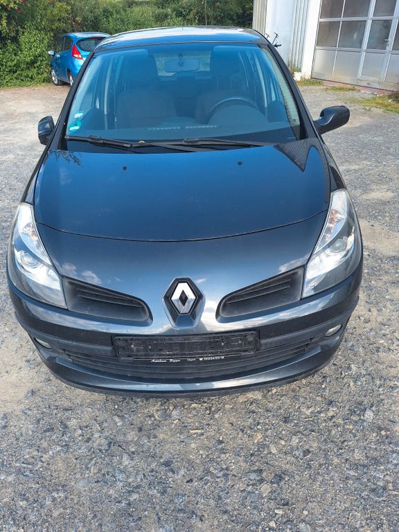 Bild des Angebotes Renault Clio Privilege 1.6 16V 65kW Expression