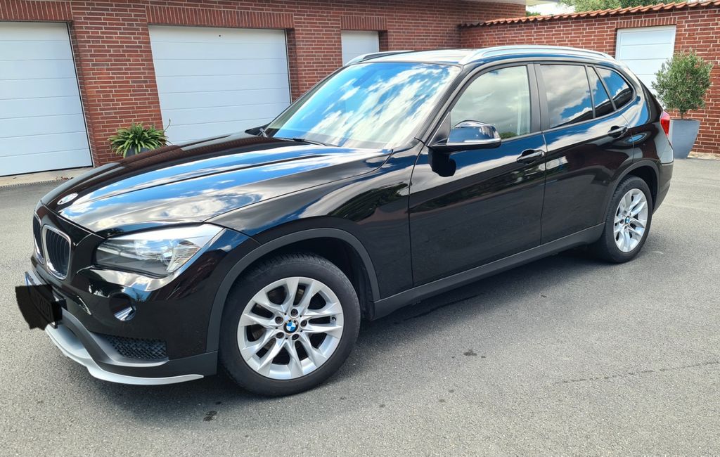 Bild des Angebotes BMW X1 sDrive18i - TÜV, Insp, Reifen, Bremsen NEU