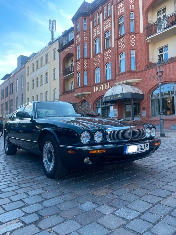 Bild des Angebotes Jaguar XJ8 3.2 -